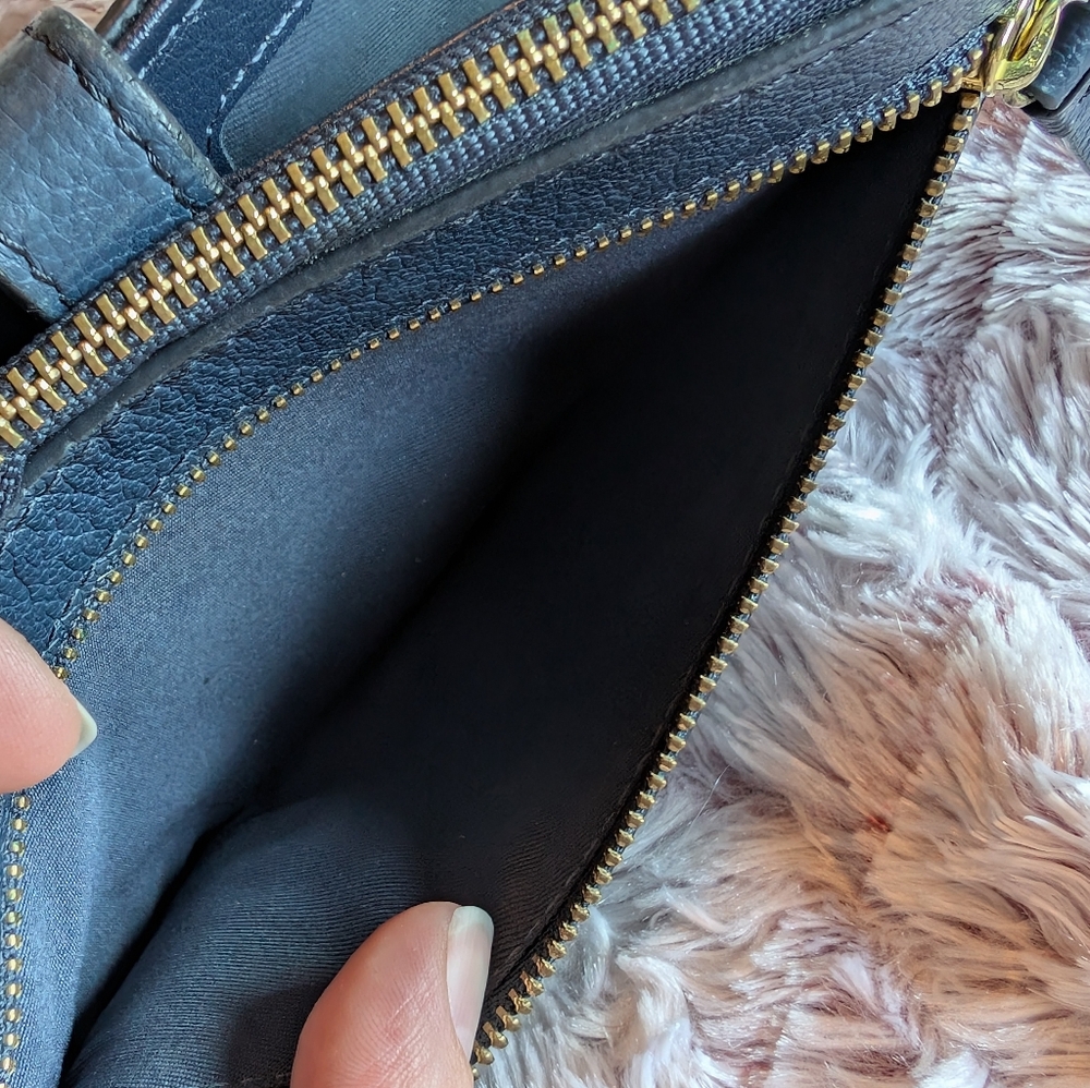 Authentic Fossil Women's Fiona Leather Tab Clutch - Picture 7 of 10